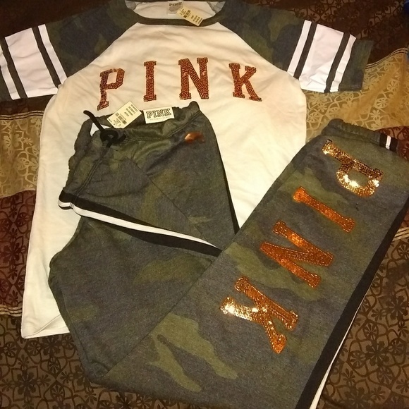 🚫TRADED🚫NWT VSPINK Camo Bling Set - Picture 1 of 3
